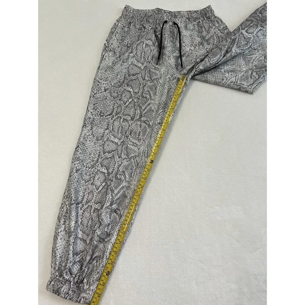 Nike Python Print‎ Jogger Pants Womens White Black Snakeskin Athletic Lounge S